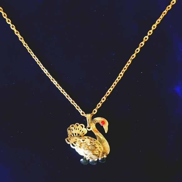 Jewelry - Pendant Bird Necklace / Brooch